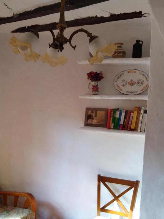 Casa De Amparo Y Jose Manuel Vendégház Pavies Kültér fotó